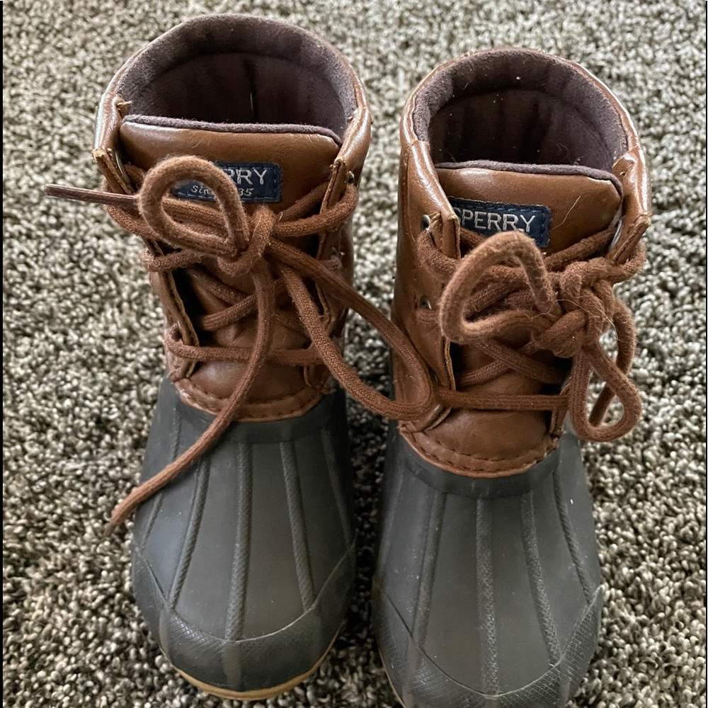 Sperry duck boots